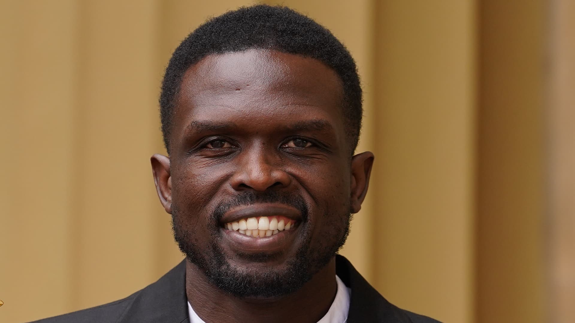 Former NBA Player Luol Deng Was Mentored By Current JPMorgan Chase CEO Jamie Dimon And Went On To Establish A $200M Real Estate Portfolio Former NBA Player Luol Deng Was Mentored By Current JPMorgan Chase CEO Jamie Dimon And Went On To Establish A $200M Real Estate Portfolio